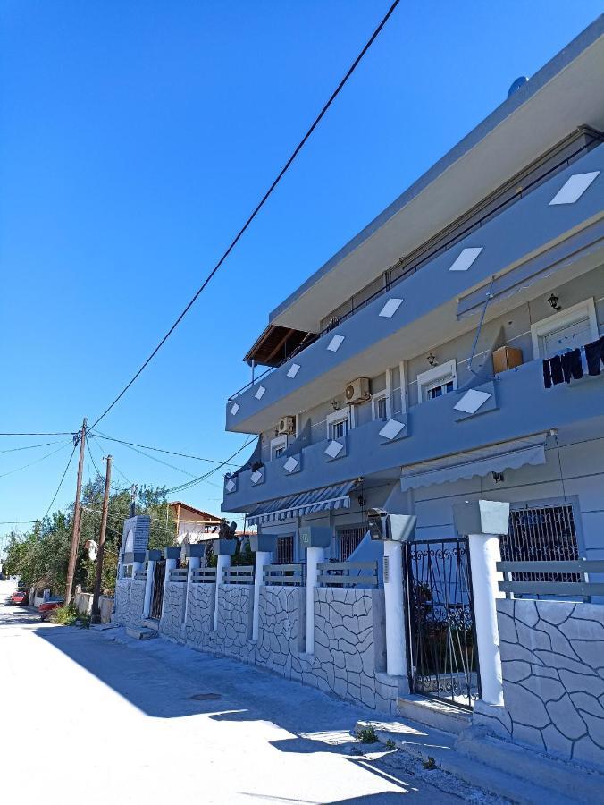 Seven Seas Apartments Artemida  Exterior photo