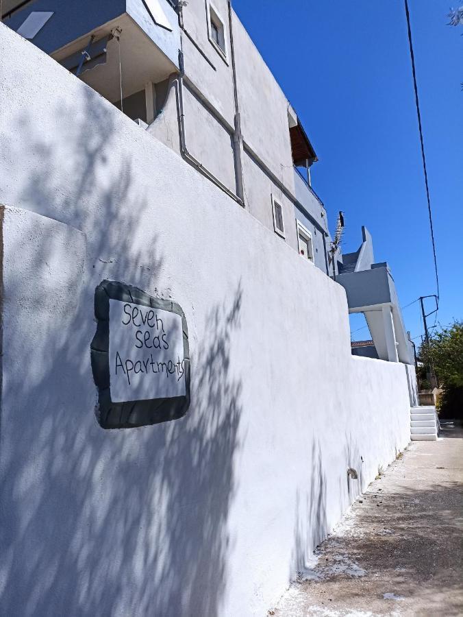 Seven Seas Apartments Artemida  Exterior photo